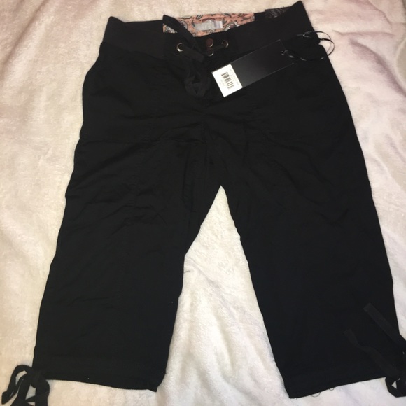 Capris - Picture 2 of 2