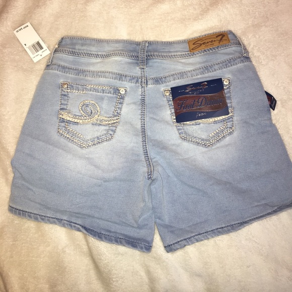 Shorts - Picture 2 of 2