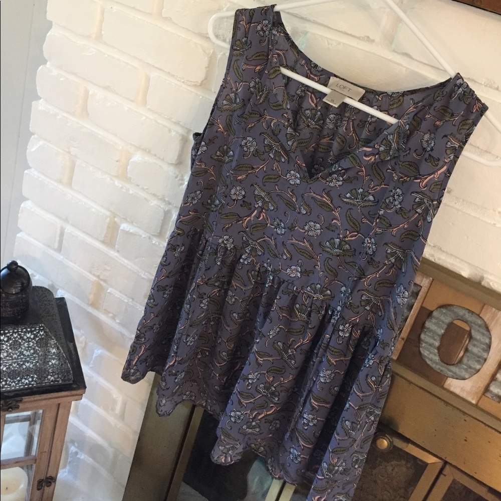 Sleeveless LOFT blouse