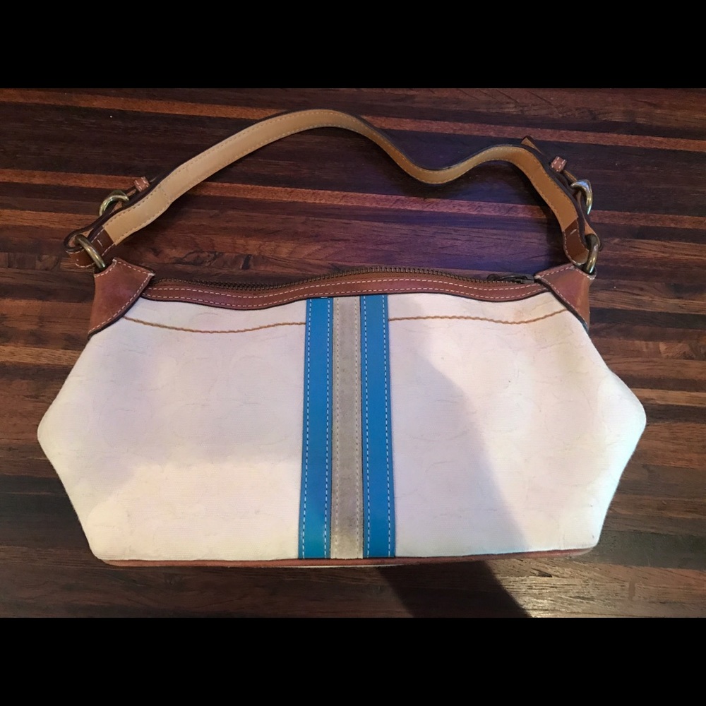 Cute white coach purse blue details