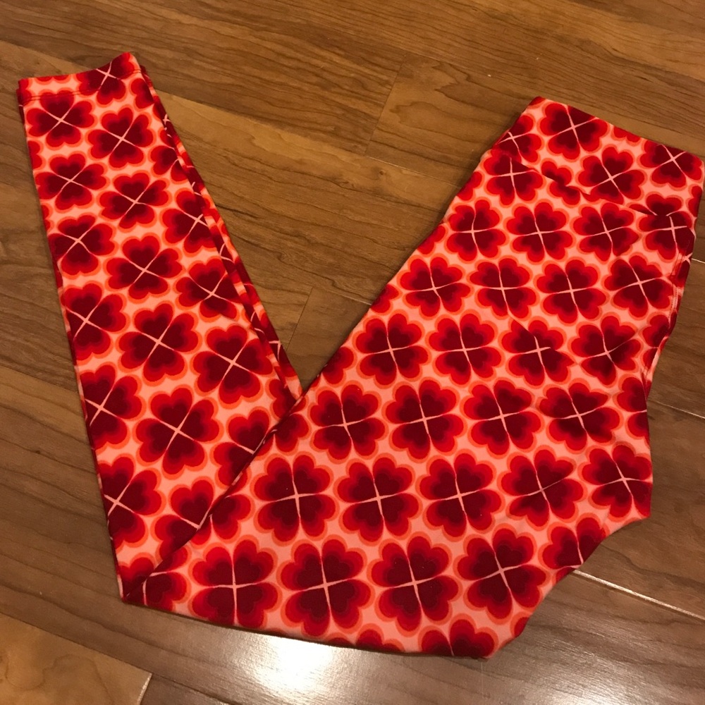 🦄 LulaRoe Leggings VALENTINES
