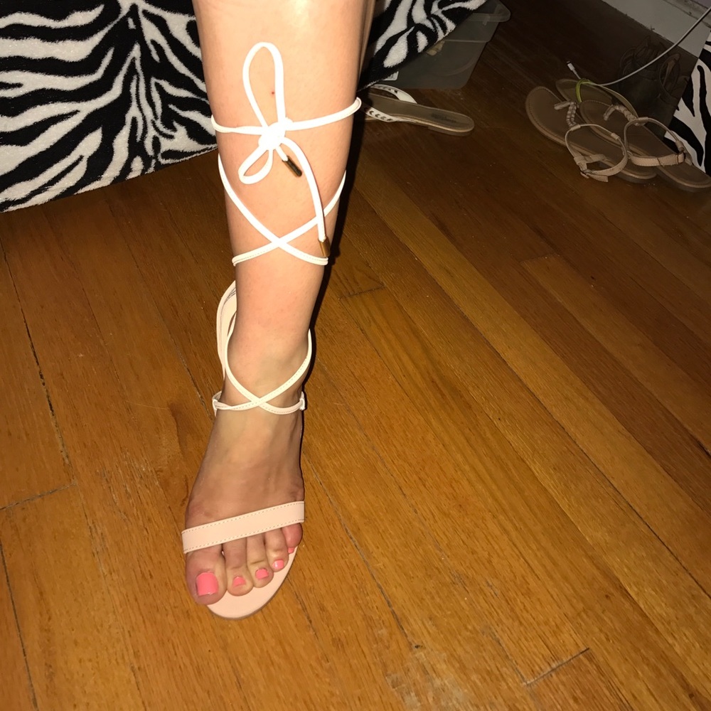 Brand new shoes never worn.Great for an Event