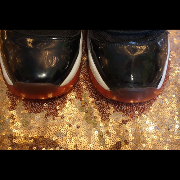 Jordan retro 11 Breds - Picture 6 of 8