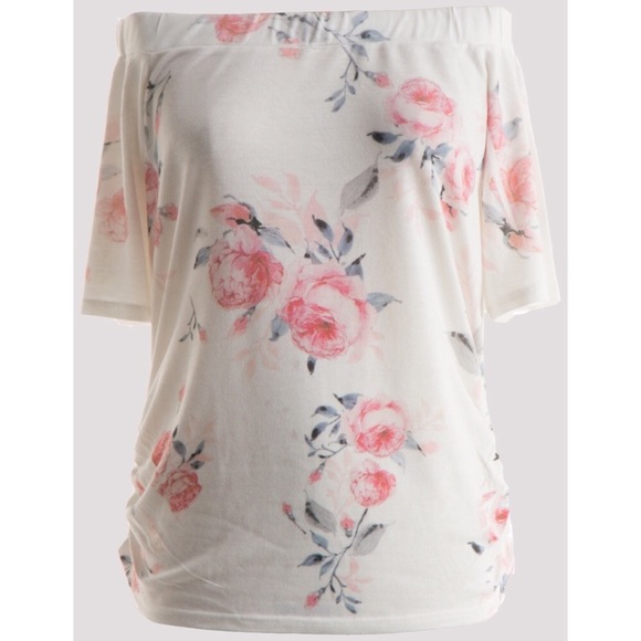 Tops - Spring floral off the shoulder top 🌸