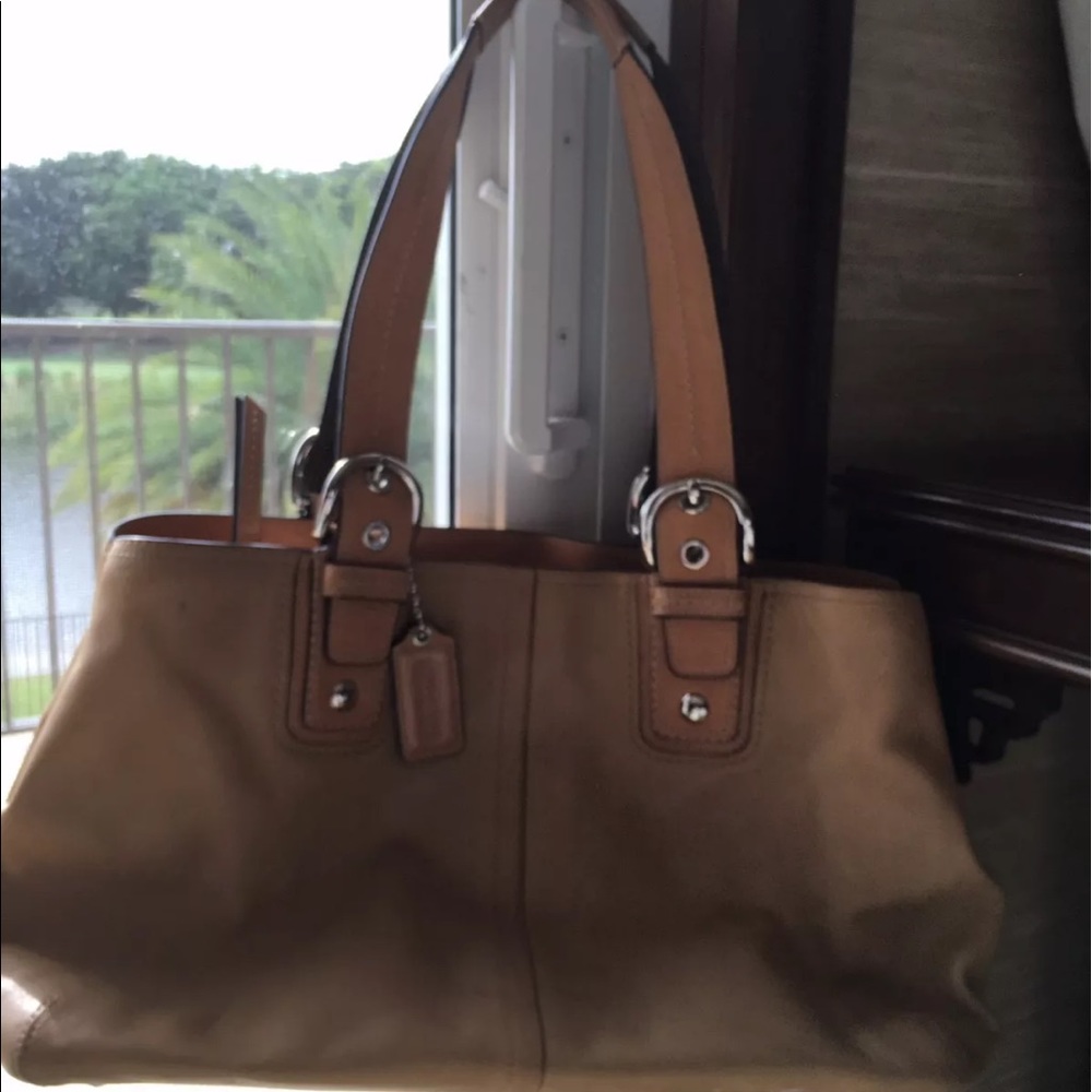 Coach Handbag - Picture 3 of 6