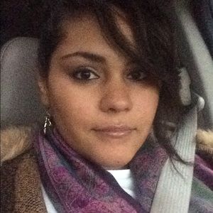 Meet your Posher, Sandy