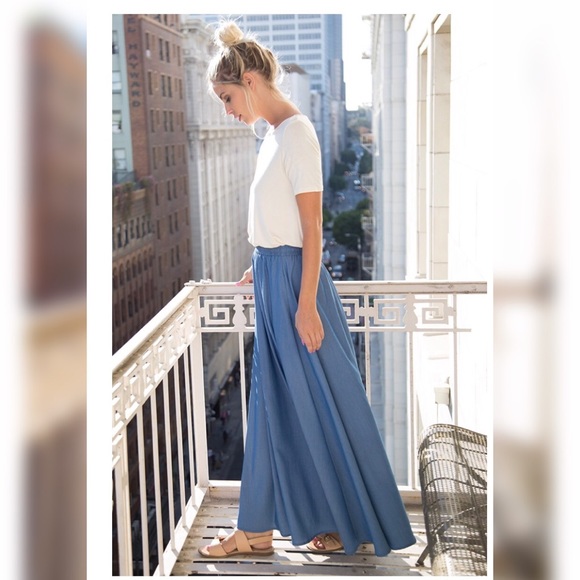 LAST ONE !! Aubrey Maxi Skirt  - Picture 2 of 5