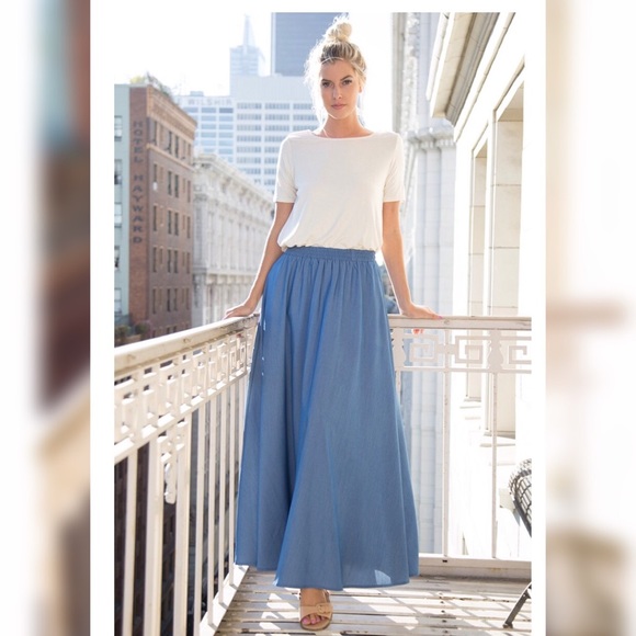 LAST ONE !! Aubrey Maxi Skirt  - Picture 4 of 5