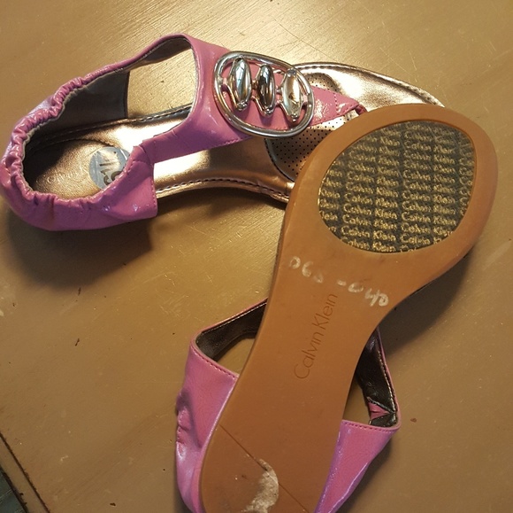 Pink sandals - Picture 3 of 3