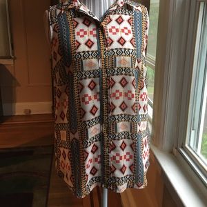 h&m button down sleeveless top