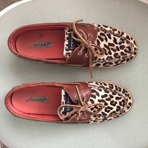 Womens sperries!