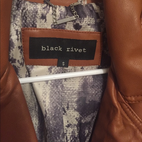 Brown leather jacket! - Picture 2 of 2