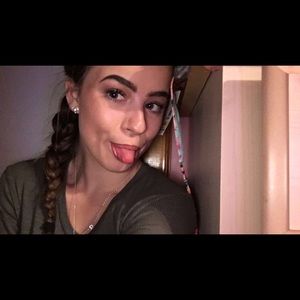 Meet your Posher, Regan