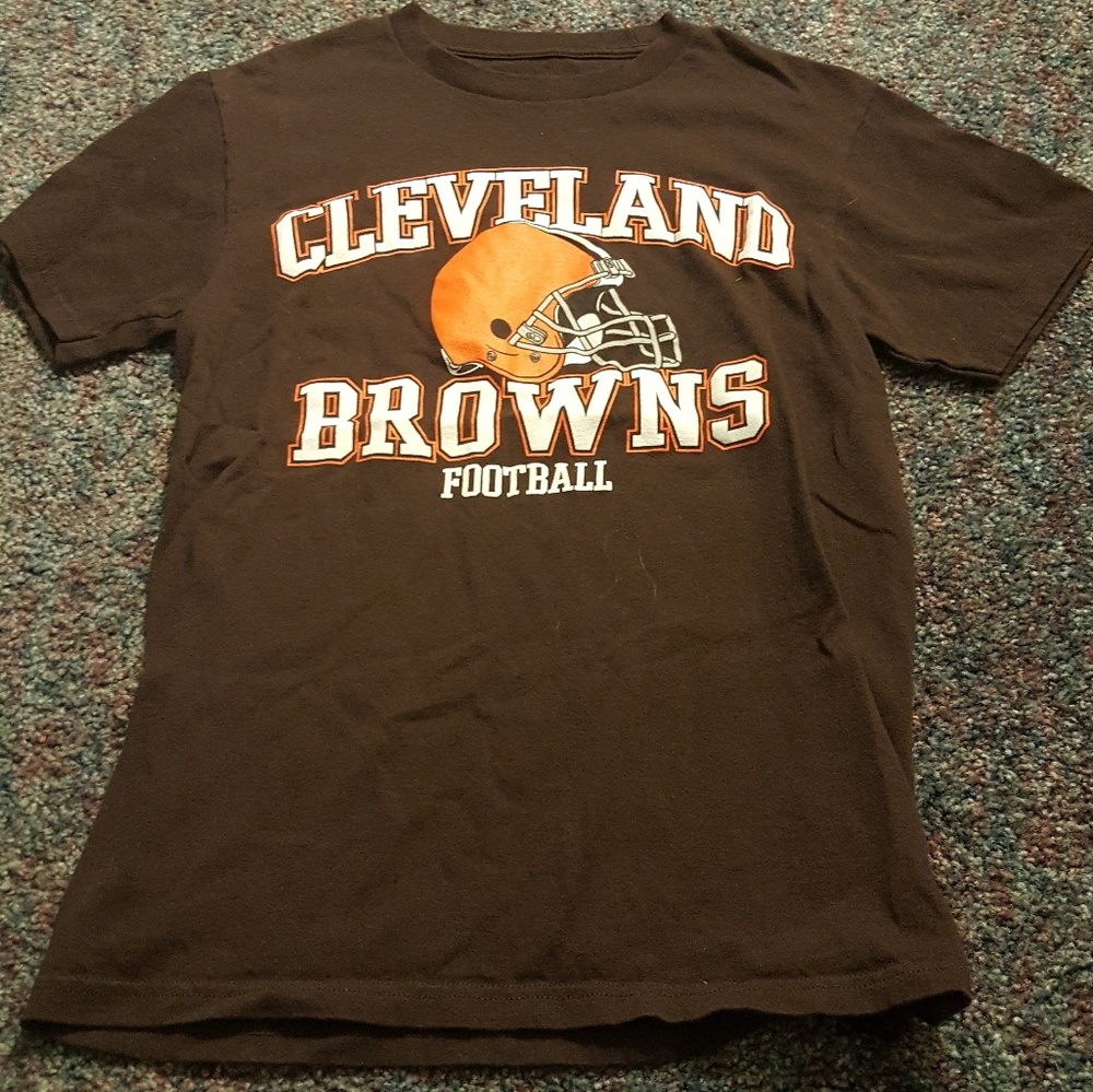 Cle. Browns shirt