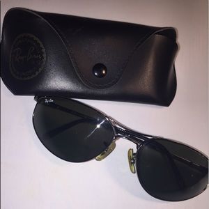 Like New Authentic "Predator" 3131 style Ray Bans