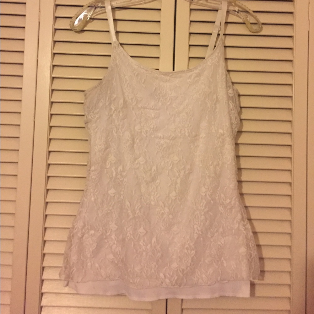 Lace overlay tank