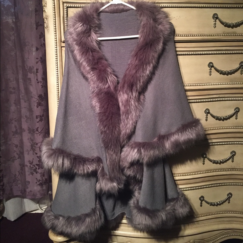Grey faux fur cape