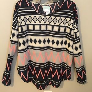 Cute long sleeve printed shirt!