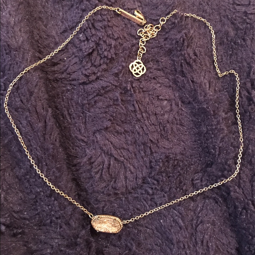 Rose gold kendra Scott necklace