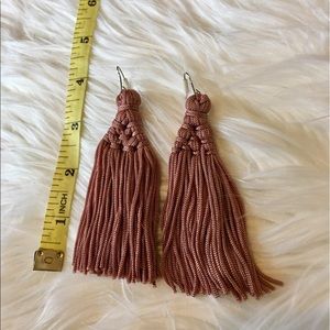 H&M Jewelry - JUST IN🎊Mauve Tassel Earrings H&M Jewelry - JUST IN🎊Mauve Tassel Earrings