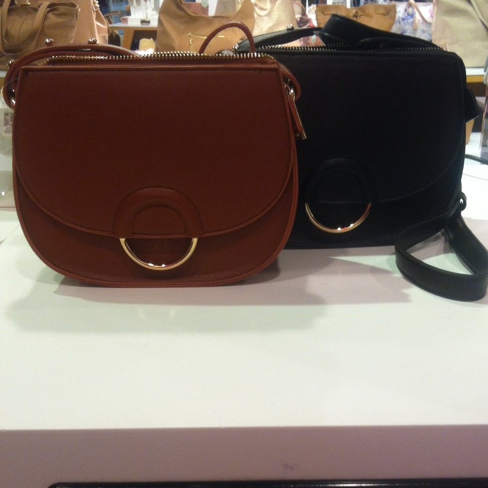 Super cute crossbody