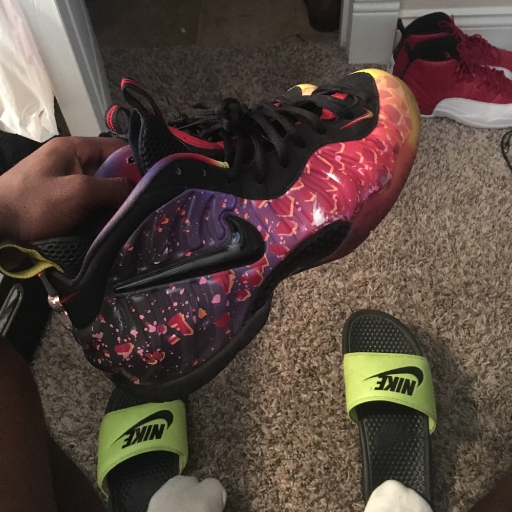 Astroid foams
