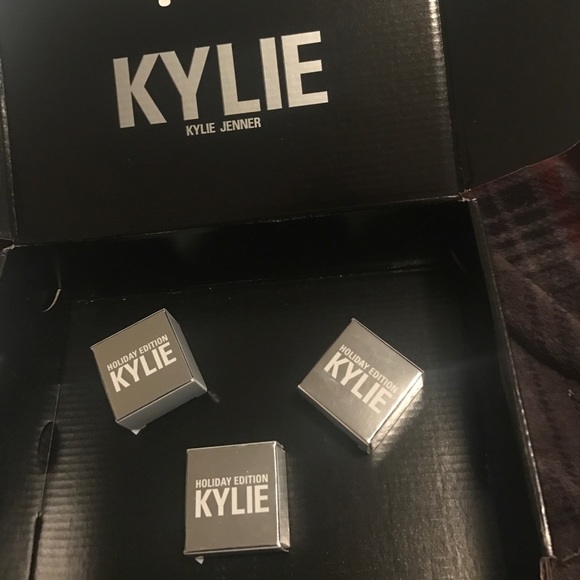 Kylie Jenner Creme Shadow Holiday Addition Bundle - Picture 6 of 6