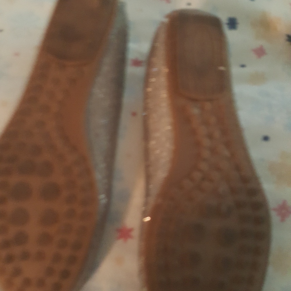 Flats - Picture 2 of 2