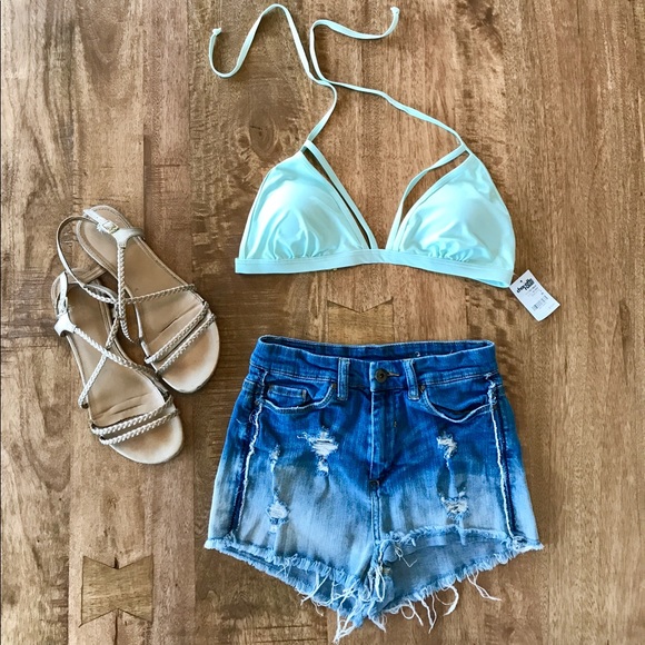 Charlotte Russe Other - Strapy Bikini Top