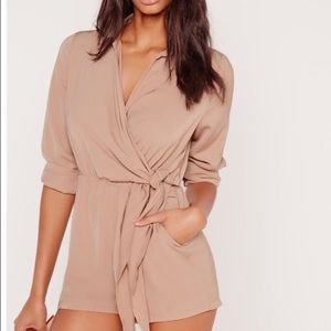 Misguided -Wrap front romper in taupe-