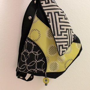 Limited Edition Triangle Carogi bag