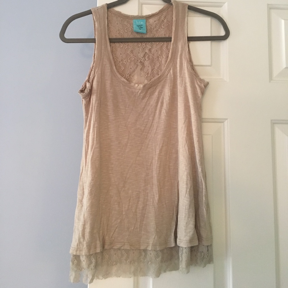 Tank top open lace back!