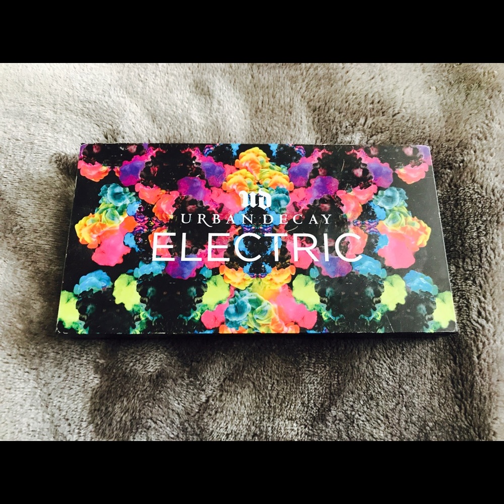 Urban decay electric pallet