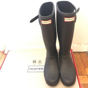 Hunter Tall Matte Boots (With box, worn once)