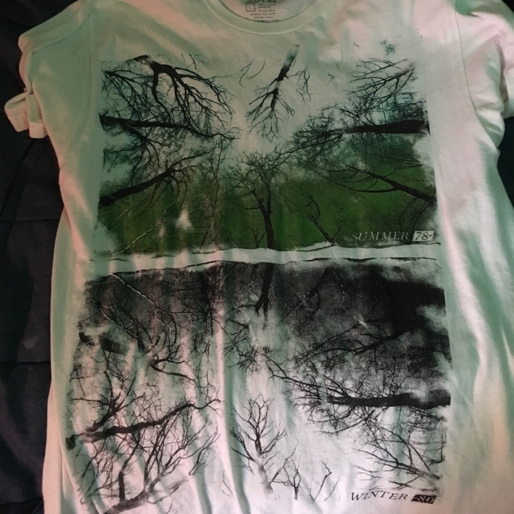 Apt 9. Summer/ winter shirt. Size L