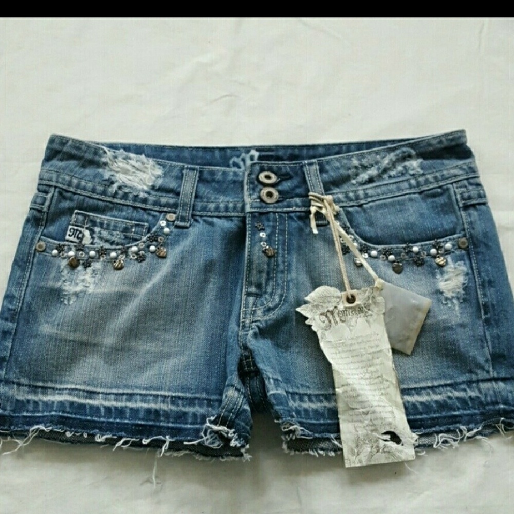 Super sexy miss me shorts!!