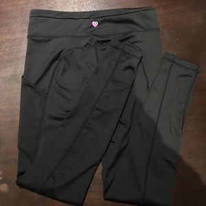 Black gym tights super cute