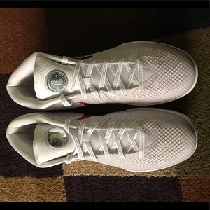 Ds kyrie 1 nickels 100% authentic