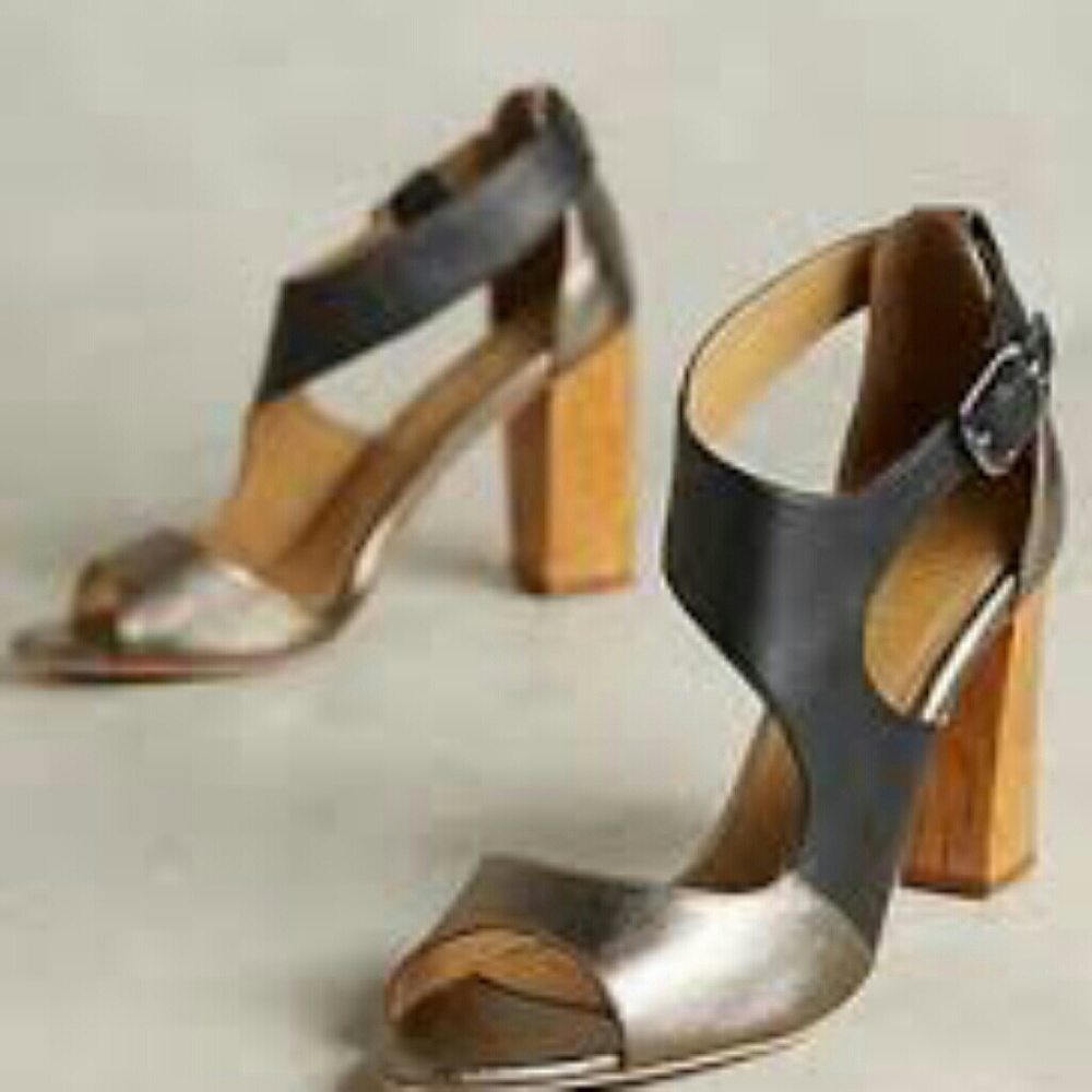 ISO Nina Payne Pinta Asymmetrical Heels - Picture 3 of 4