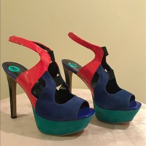 Jessica Simpson heels