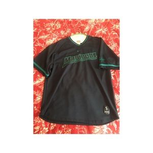 Mariners shortsleeve pull-over shirt