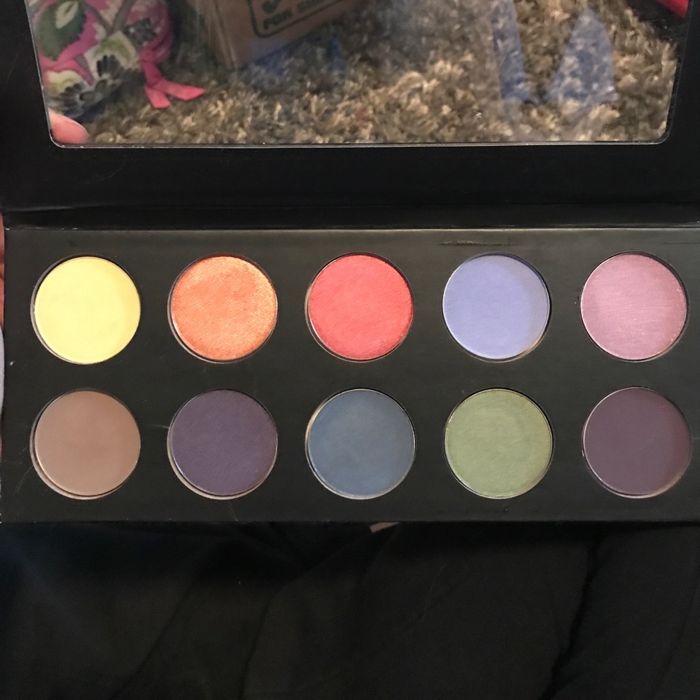 Stila Eyeshadow Palette