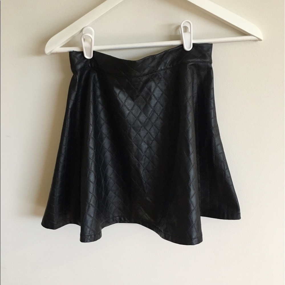 Black short Leather look skater mini skirt