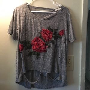 Trendy gray tshirt with rose embroidery