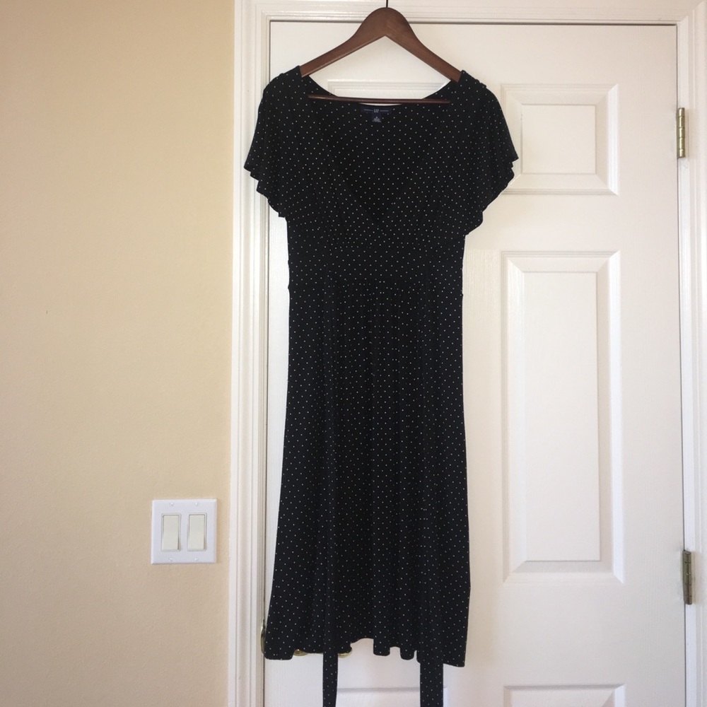 Gap black poke a dot v neck dress