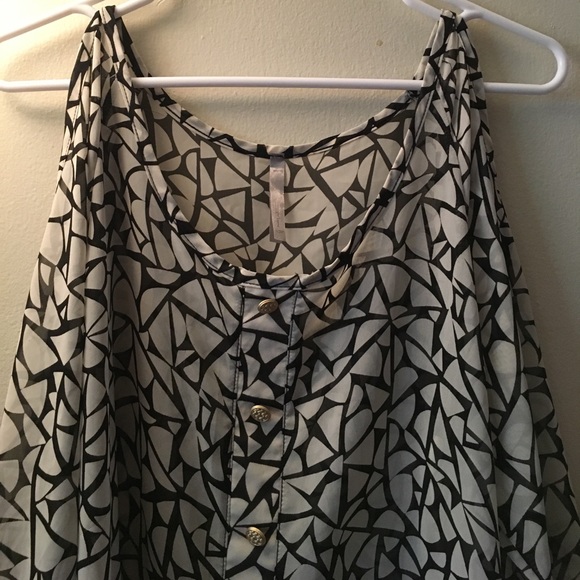 Black and white blouse with gold buttons - Picture 2 of 4