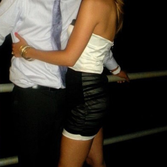 *SOLD* Bebe mini dress - Picture 4 of 5