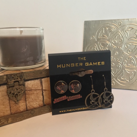 Hot Topic Jewelry - Lowest Price Possible! 🐧 Hunger Games Earrings