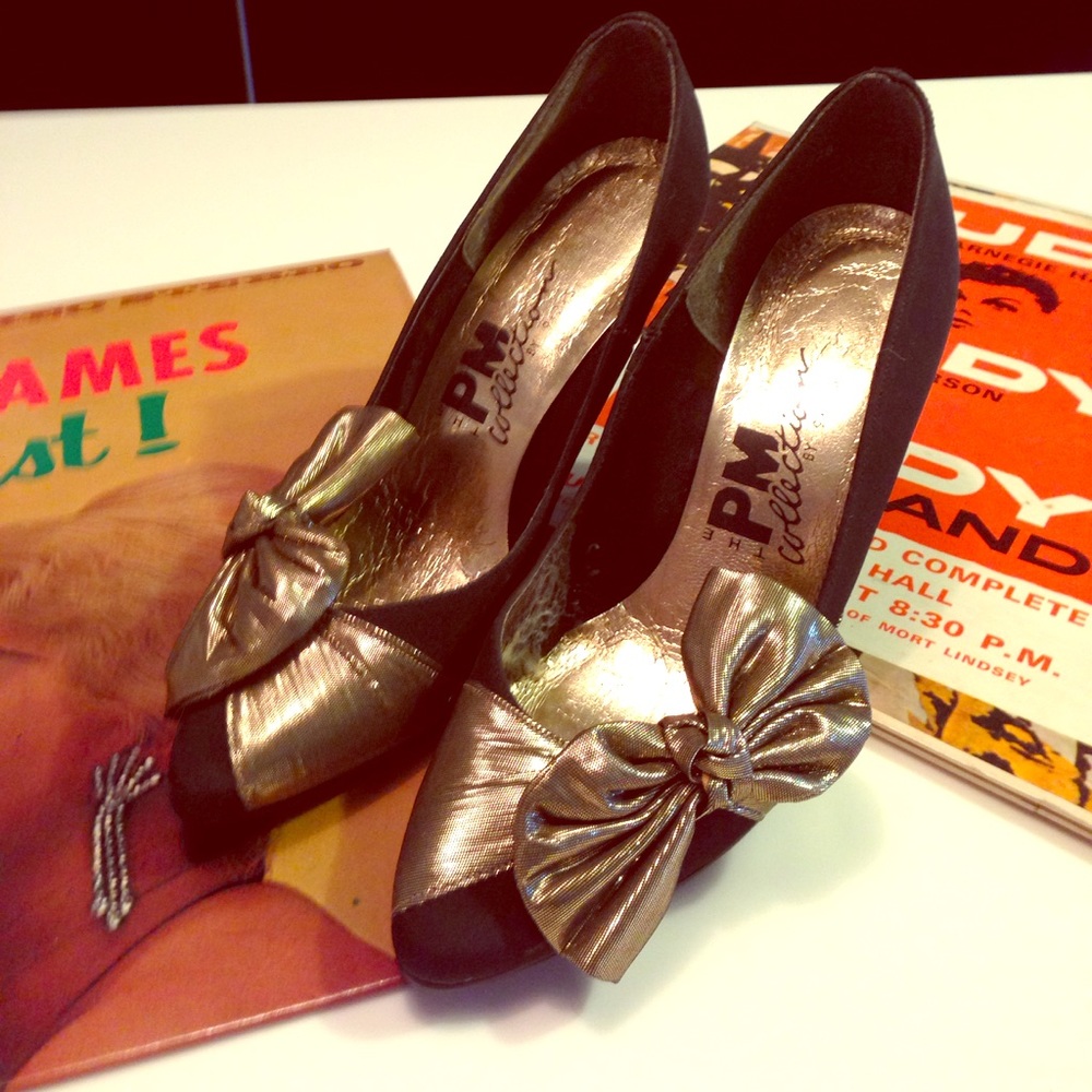 Vintage Black Pumps size 5.5