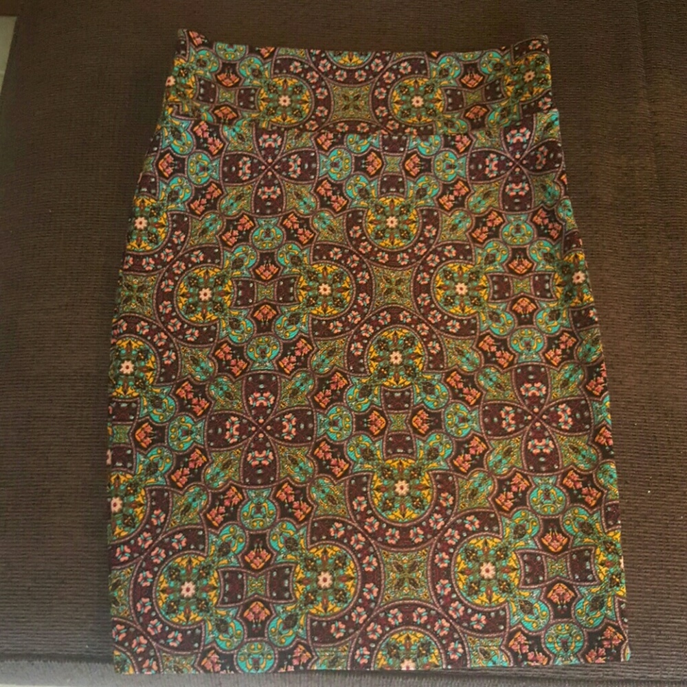 Lularoe Size Medium Cassie